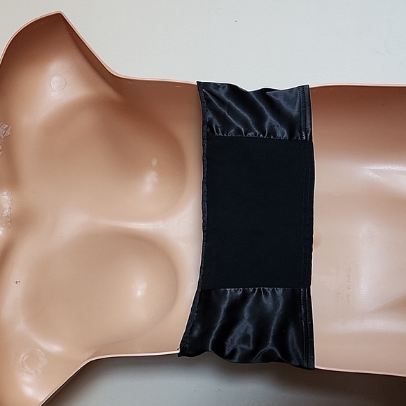 wide waist belt - Picture 4 of 9